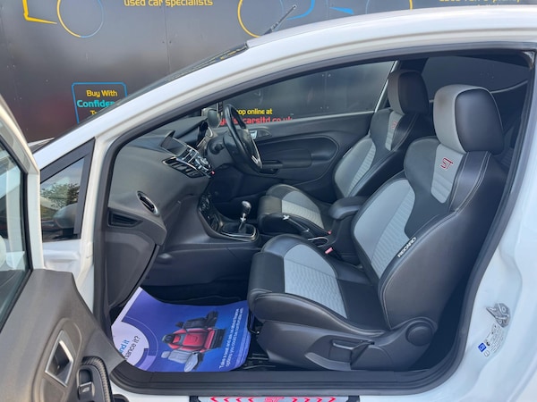 Used Ford Fiesta 2016 for sale - 76270048: Photo 16
