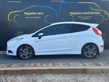 Used Ford Fiesta 2016 for sale - 76270048: Photo 2