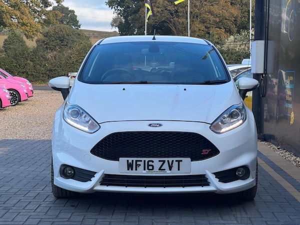 Used Ford Fiesta 2016 for sale - 76270048: Photo 8