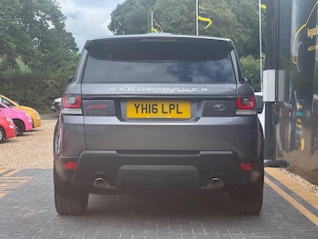 Used Land Rover Range Rover Sport 2016 for sale - 76989294: Photo