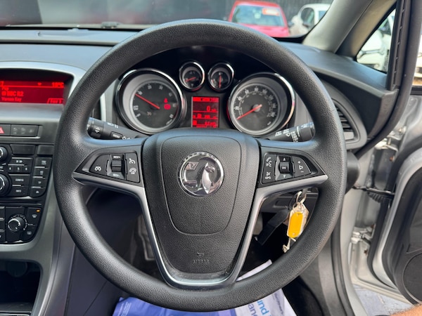 Used Vauxhall Astra 2015 for sale - 75492429: Photo 23