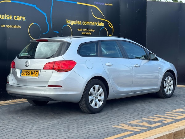 Used Vauxhall Astra 2015 for sale - 75492429: Photo 5