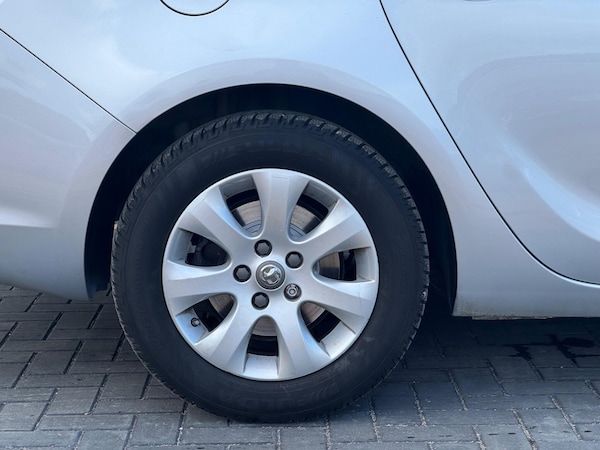 Used Vauxhall Astra 2015 for sale - 75492429: Photo 9