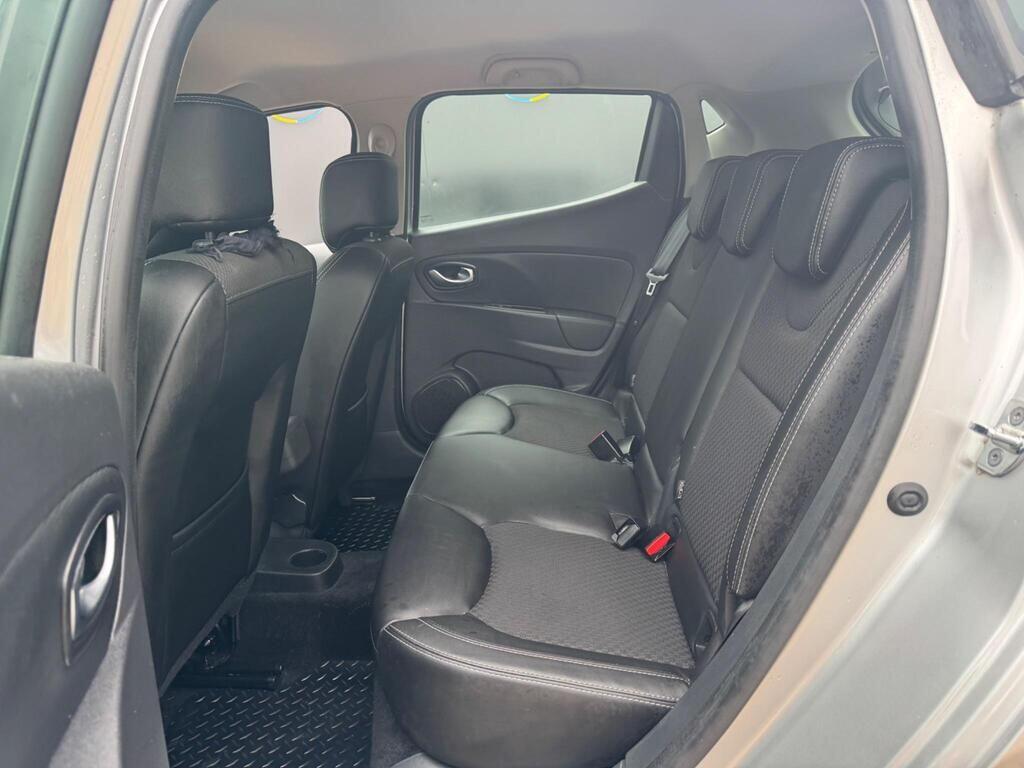 Used Renault Clio 2018 for sale - 76389278: Photo 24