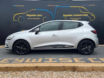 Used Renault Clio 2018 for sale - 76389278: Photo