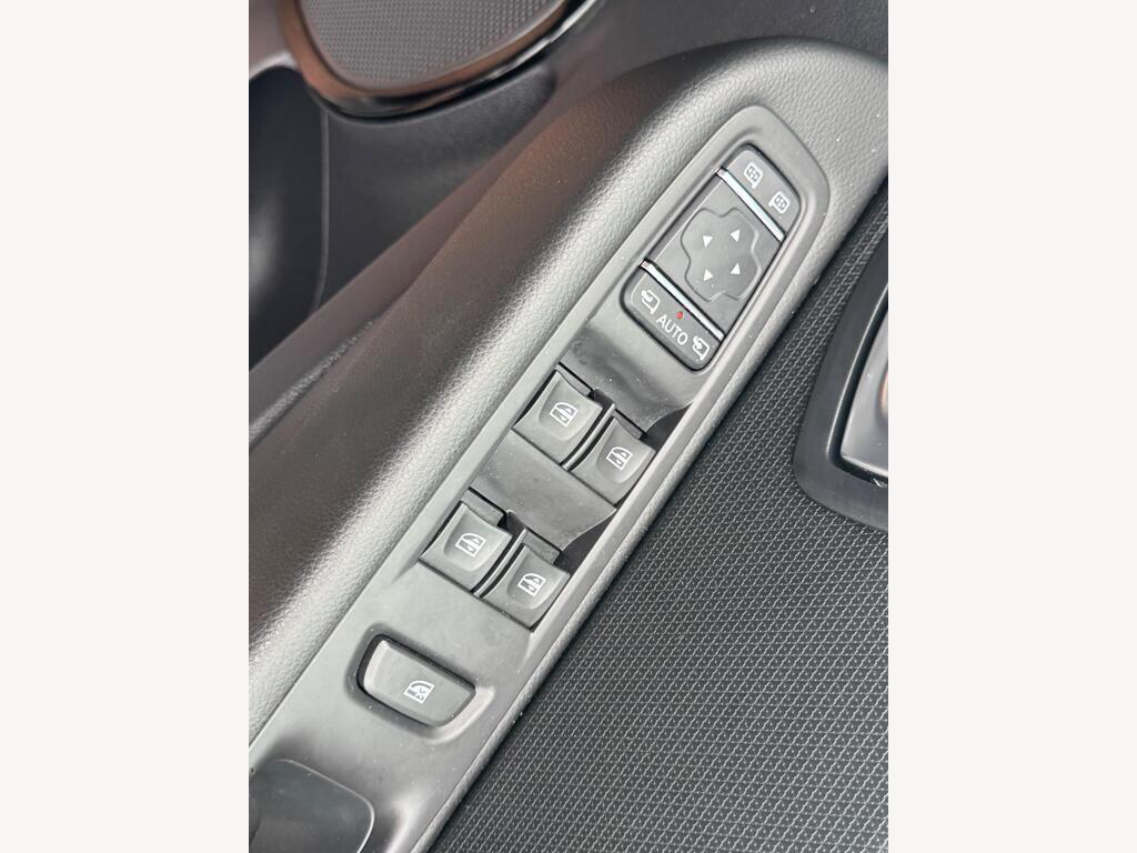 Used Renault Clio 2018 for sale - 76389278: Photo 38