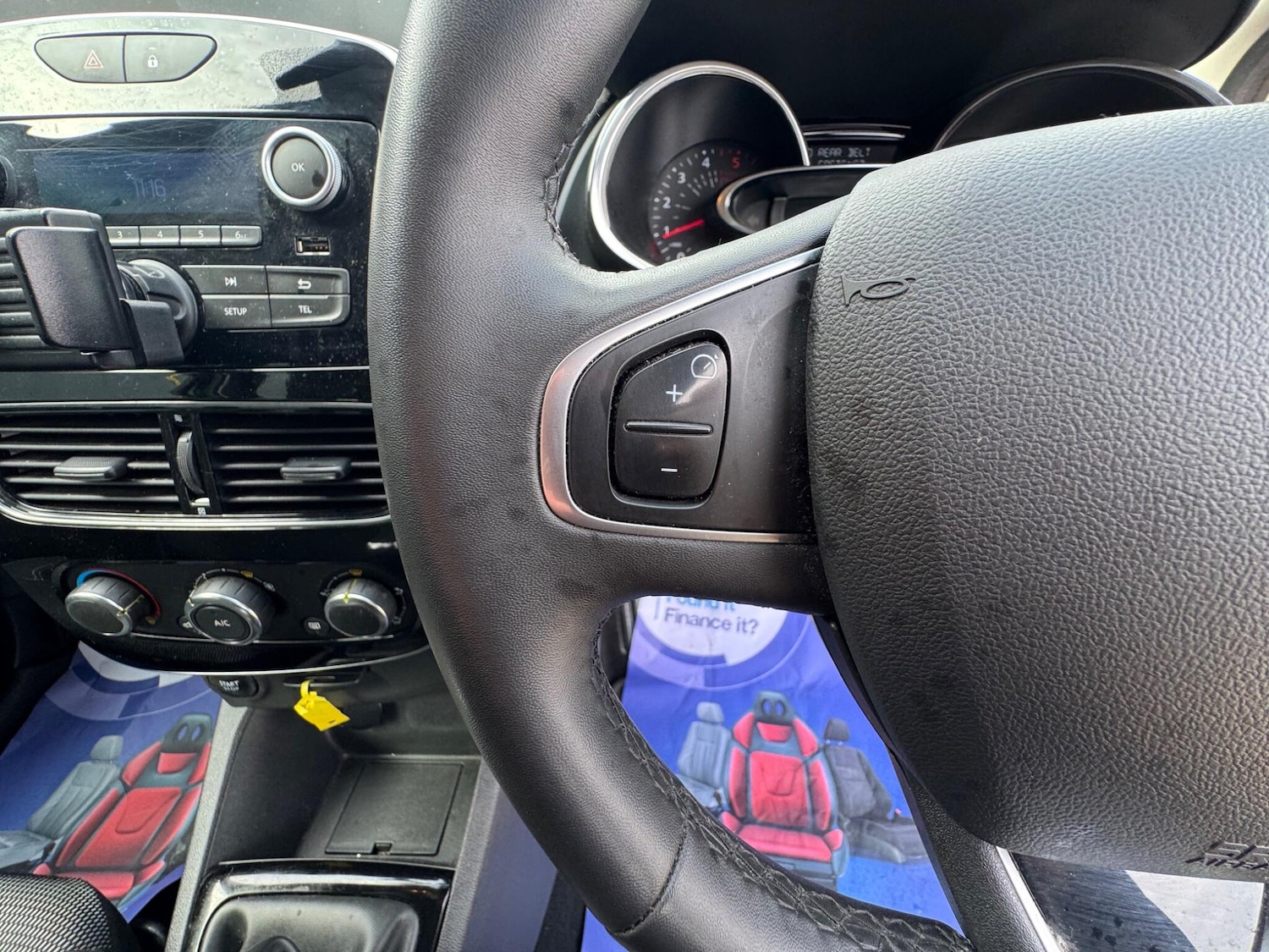 Used Renault Clio for sale - 77854035: Photo 29