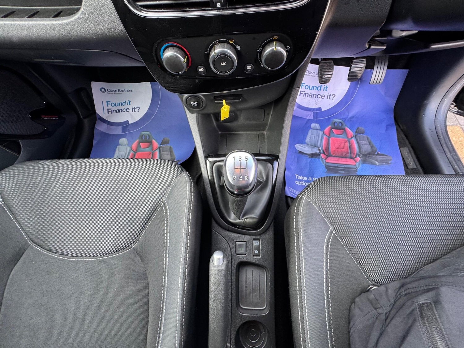 Used Renault Clio for sale - 77854035: Photo 35