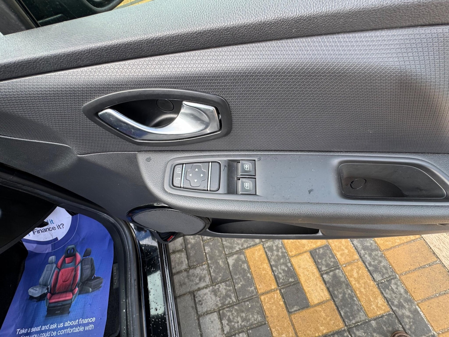 Used Renault Clio for sale - 77854035: Photo 36