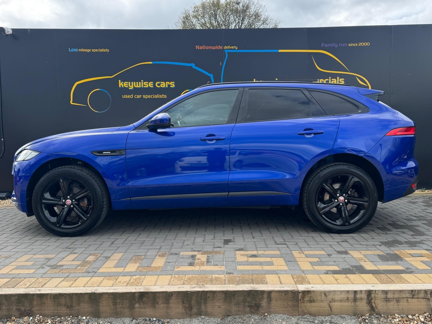 Used Jaguar F-Pace 2020 for sale - 78035018: Photo 2