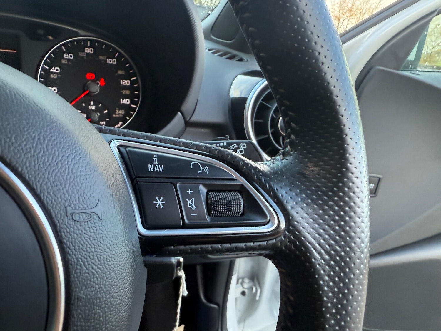 Used Audi A1 2017 for sale - 76743023: Photo 28