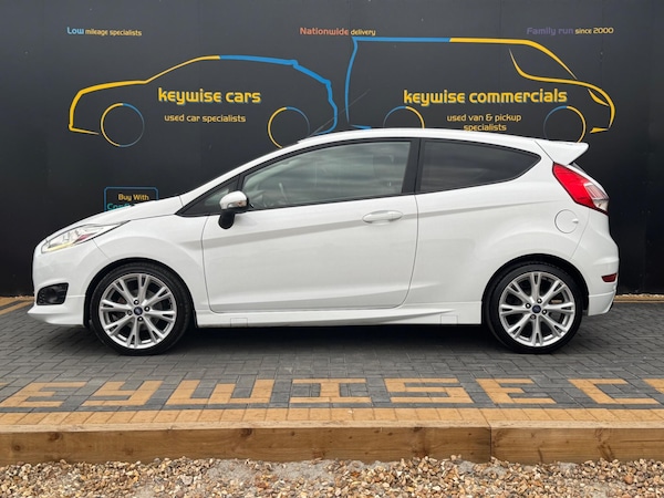 Used Ford Fiesta 2016 for sale - 75622633: Photo 2