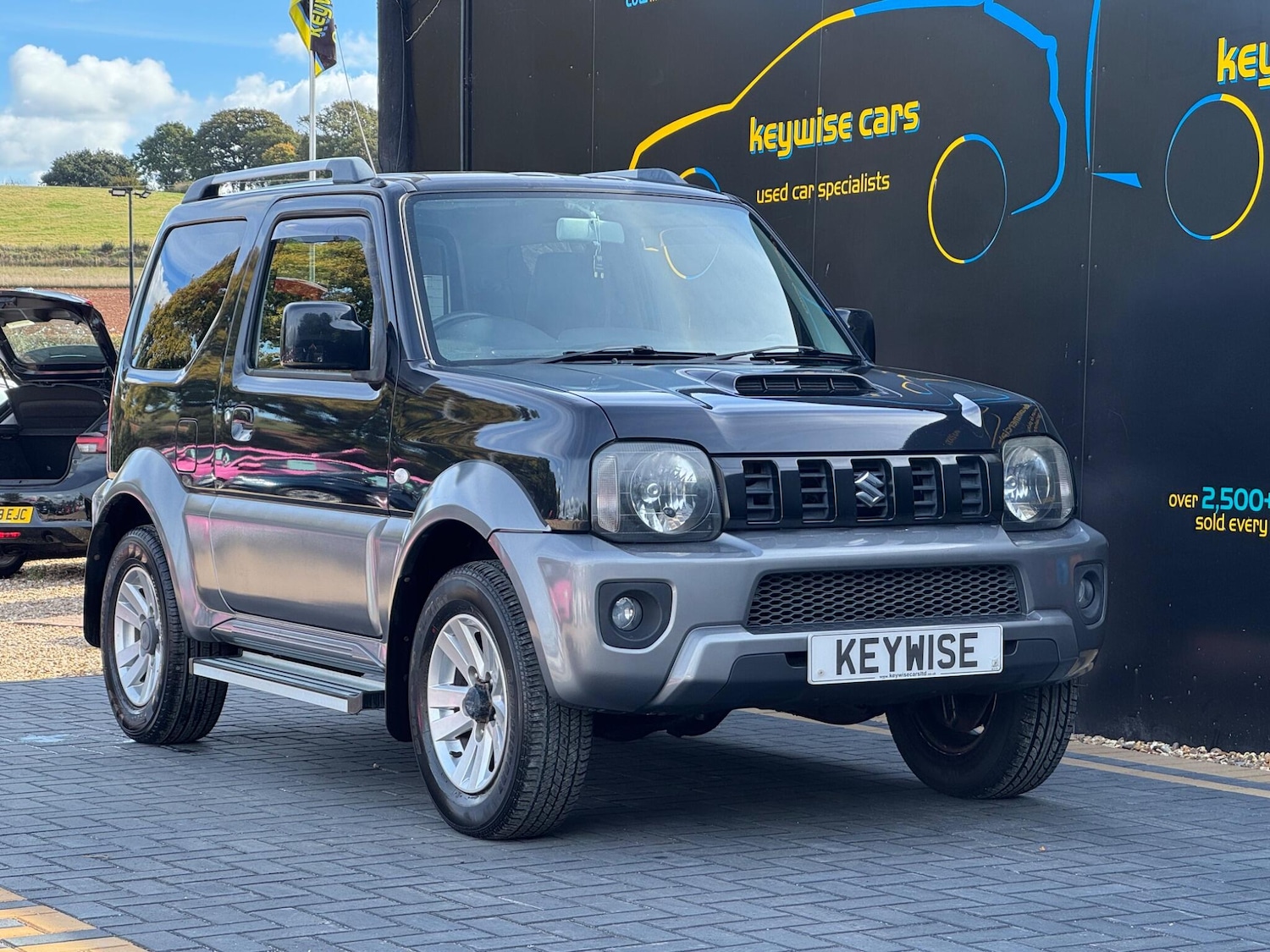 Used Suzuki Jimny 2013 for sale - 76108791: Photo 9