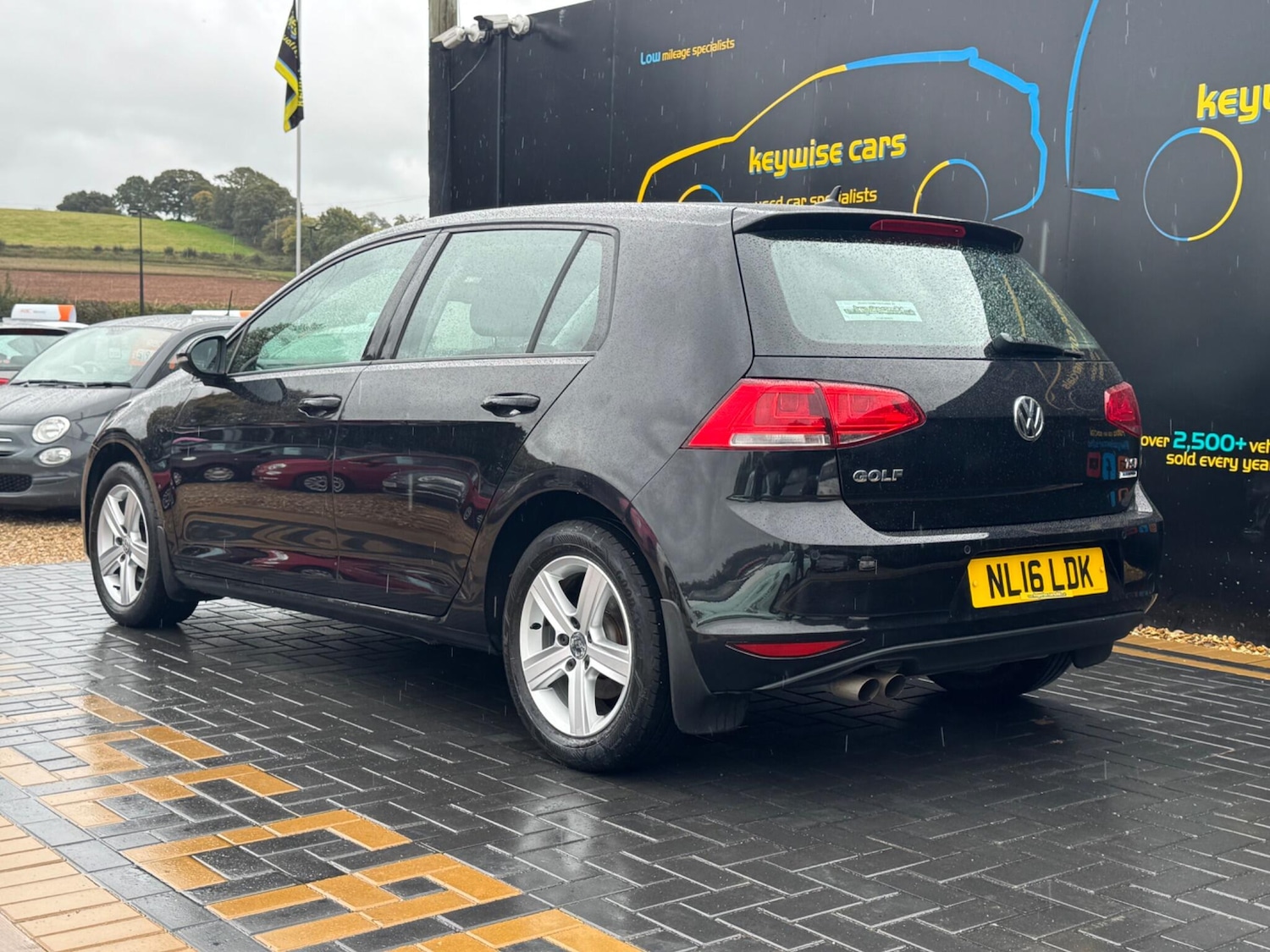 Used Volkswagen Golf 2016 for sale - 76991450: Photo 3