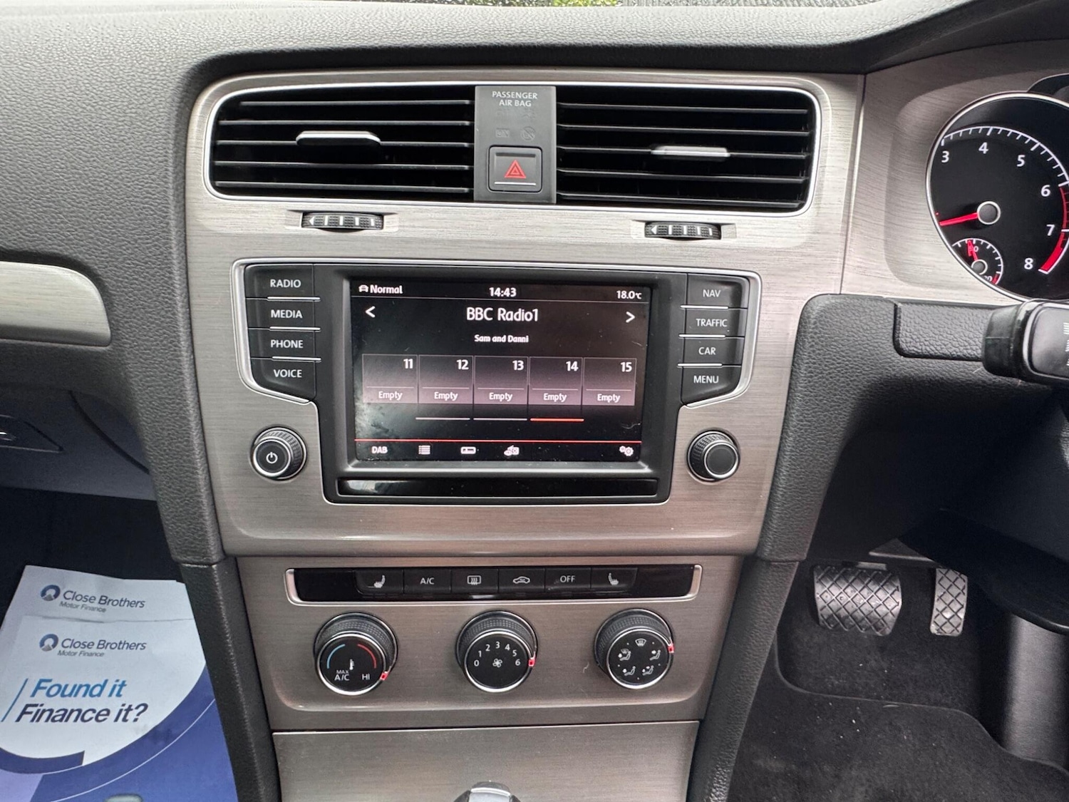 Used Volkswagen Golf 2016 for sale - 76991450: Photo 33