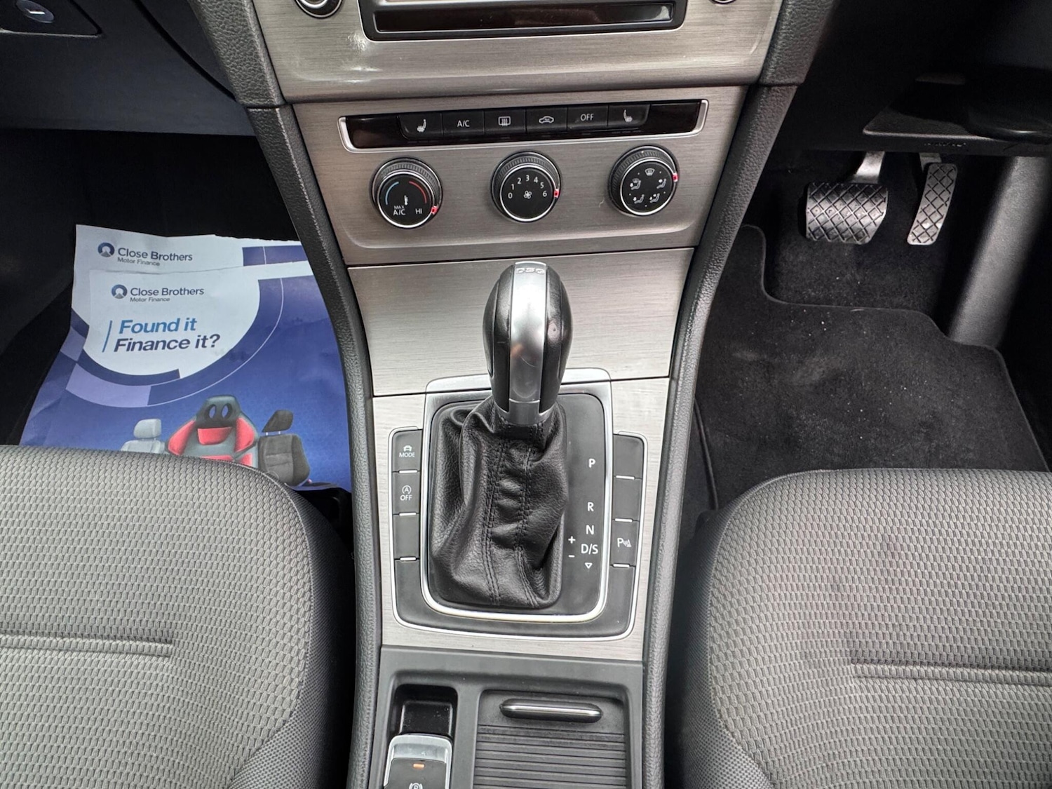 Used Volkswagen Golf 2016 for sale - 76991450: Photo 35