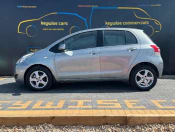 Used Toyota Yaris 2010 for sale - 75153207: Photo