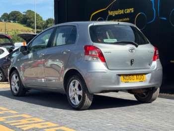 Used Toyota Yaris 2010 for sale - 75153207: Photo