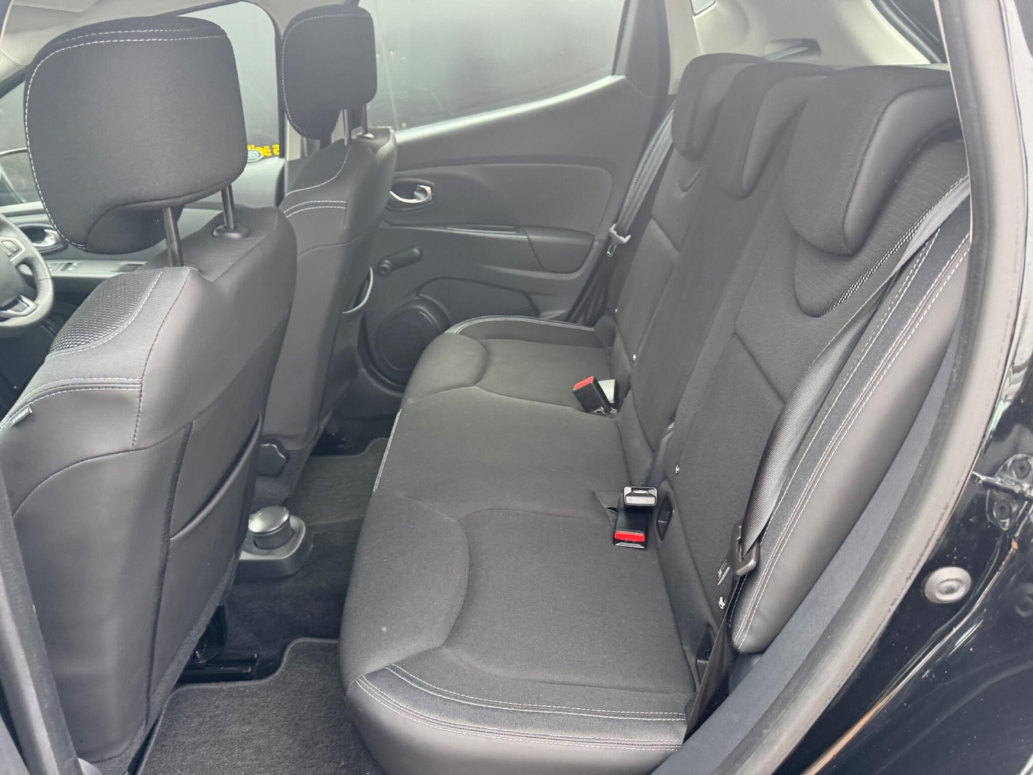 Used Renault Clio for sale - 77290586: Photo 24