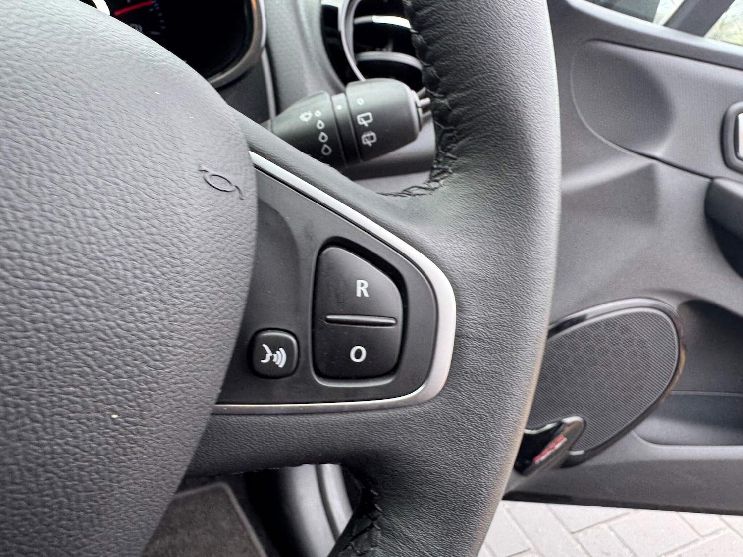 Used Renault Clio for sale - 77290586: Photo 29