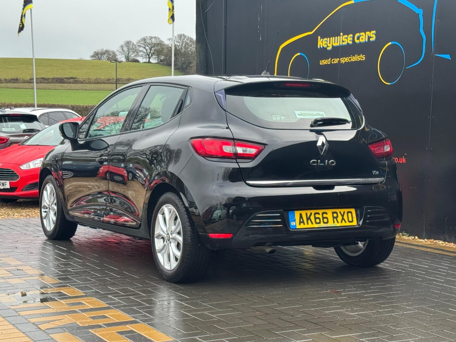 Used Renault Clio for sale - 77290586: Photo 3