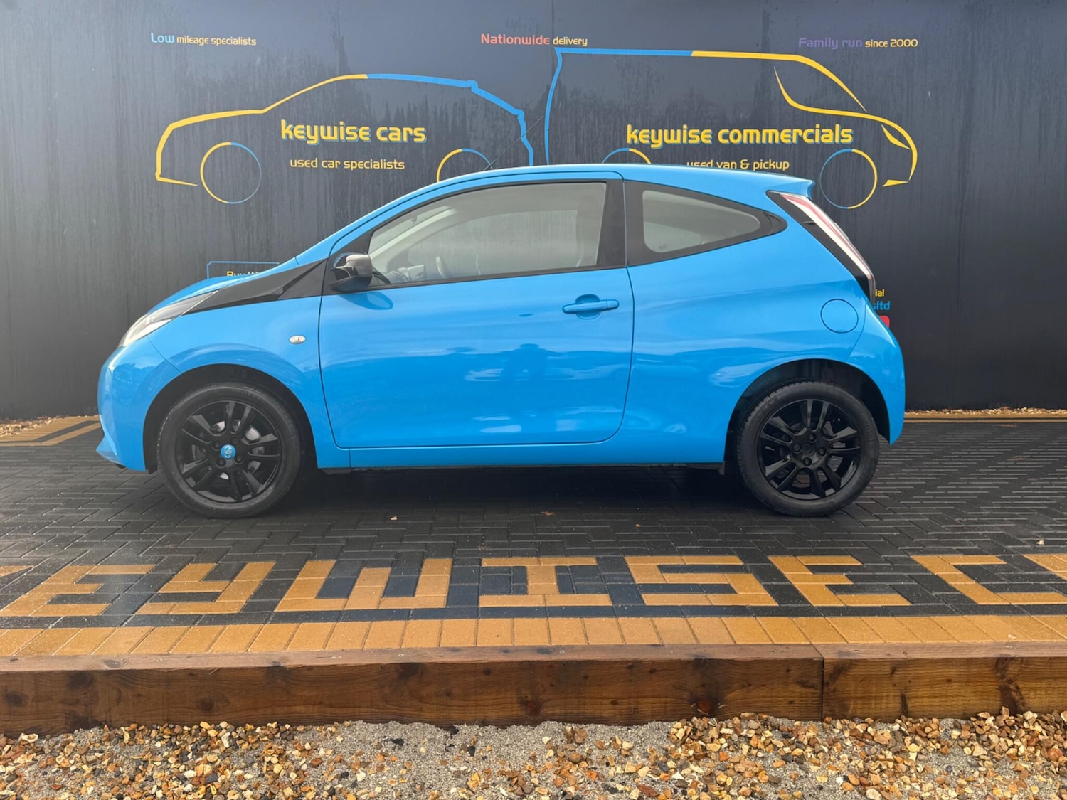 Used Toyota AYGO 2016 for sale - 76371755: Photo 2