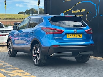Used Nissan Qashqai 2017 for sale - 76121328: Photo 3