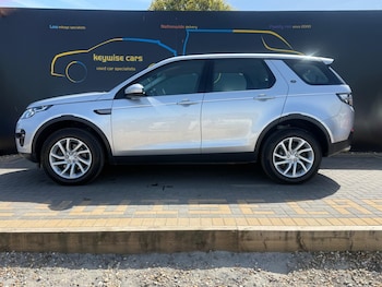 Used Land Rover Discovery Sport 2016 for sale - 78362774: Photo