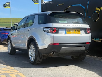 Used Land Rover Discovery Sport 2016 for sale - 78362774: Photo
