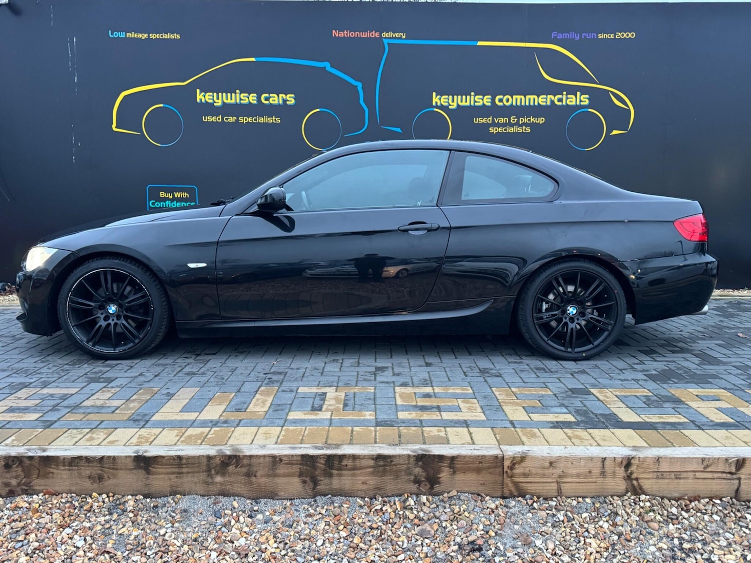 Used BMW 3 Series 2012 for sale - 77040826: Photo 2