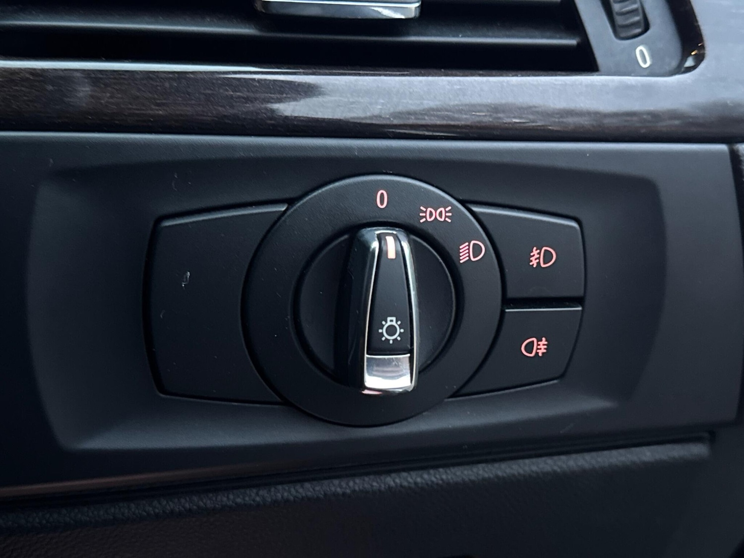 Used BMW 3 Series 2012 for sale - 77040826: Photo 31