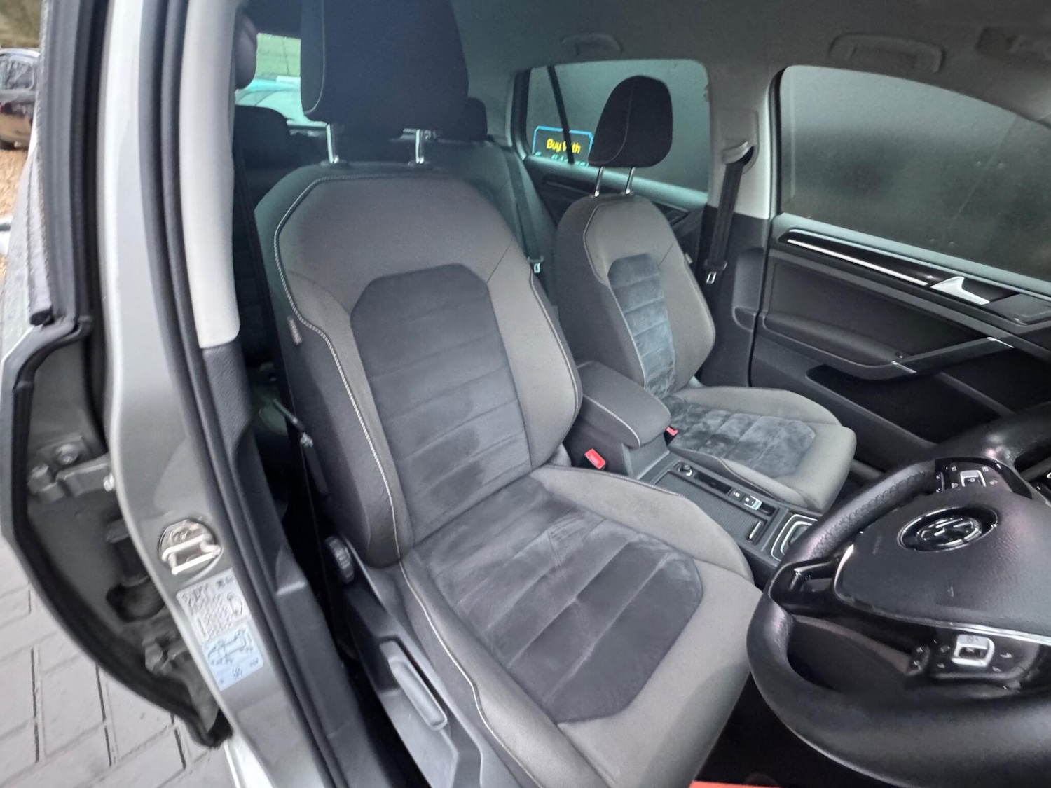 Used Volkswagen Golf 2016 for sale - 77331067: Photo 15