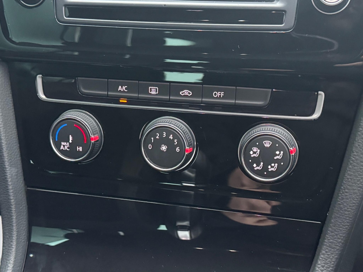 Used Volkswagen Golf 2016 for sale - 77331067: Photo 28