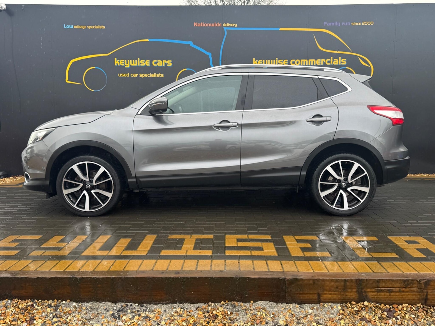 Used Nissan Qashqai 2015 for sale - 77468302: Photo 2