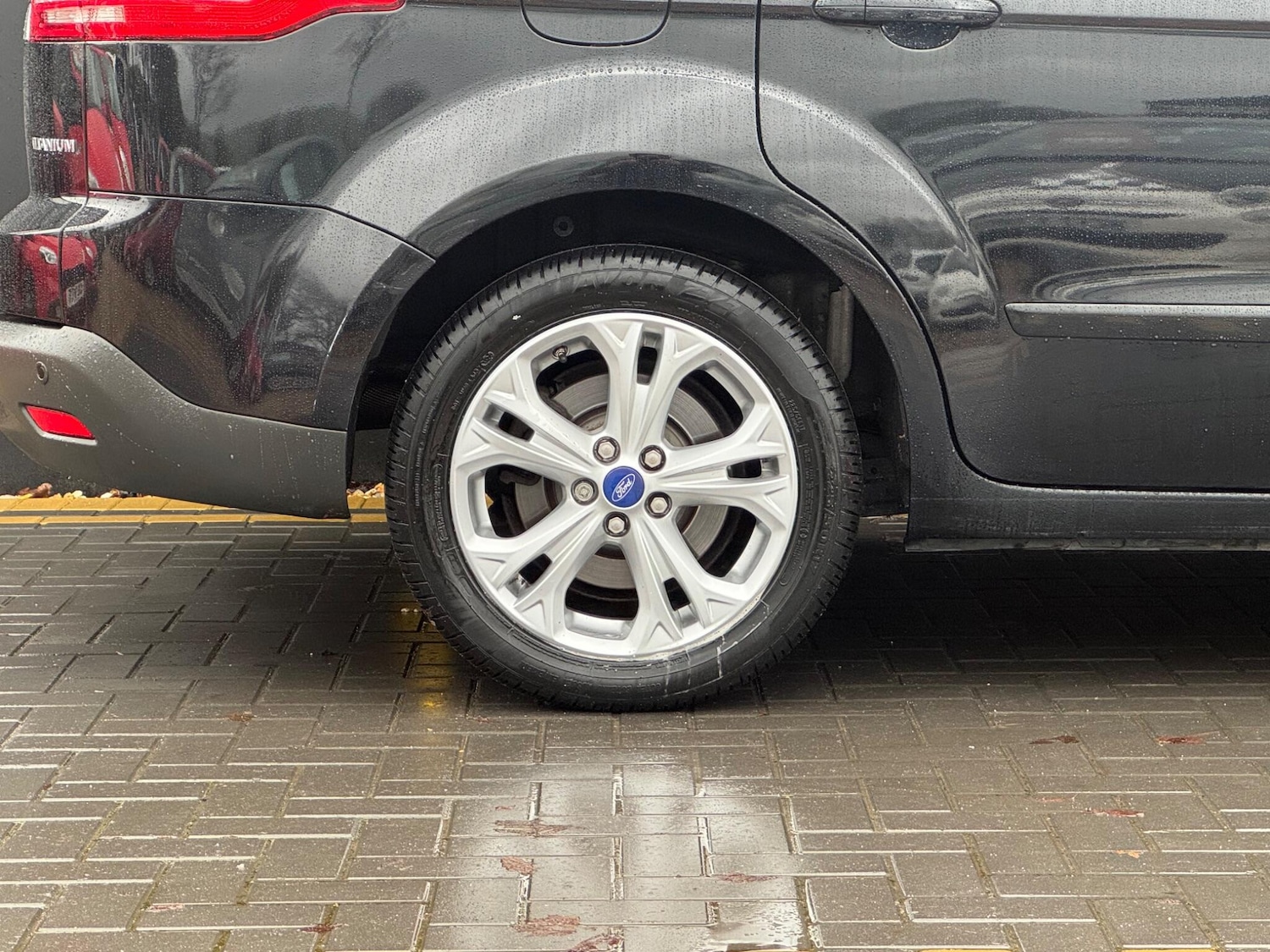 Used Ford S-Max 2015 for sale - 77278546: Photo 17