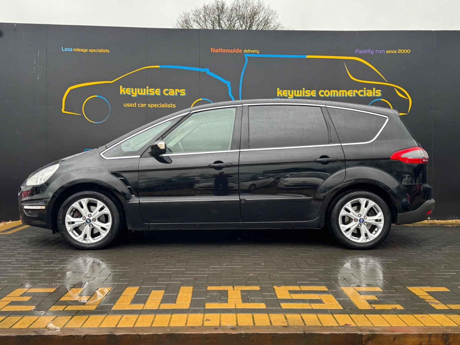 Used Ford S-Max 2015 for sale - 77278546: Photo 2