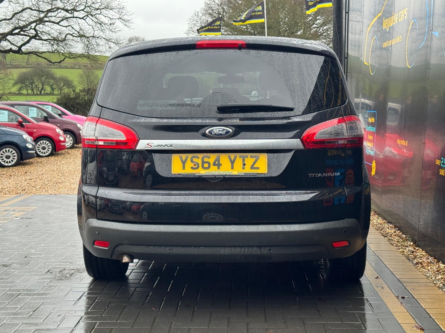 Used Ford S-Max 2015 for sale - 77278546: Photo 4