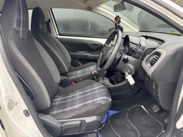 Used Peugeot 108 2018 for sale - 76282948: Photo 17