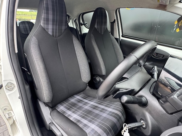 Used Peugeot 108 2018 for sale - 76282948: Photo 18