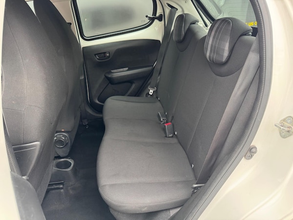 Used Peugeot 108 2018 for sale - 76282948: Photo 23