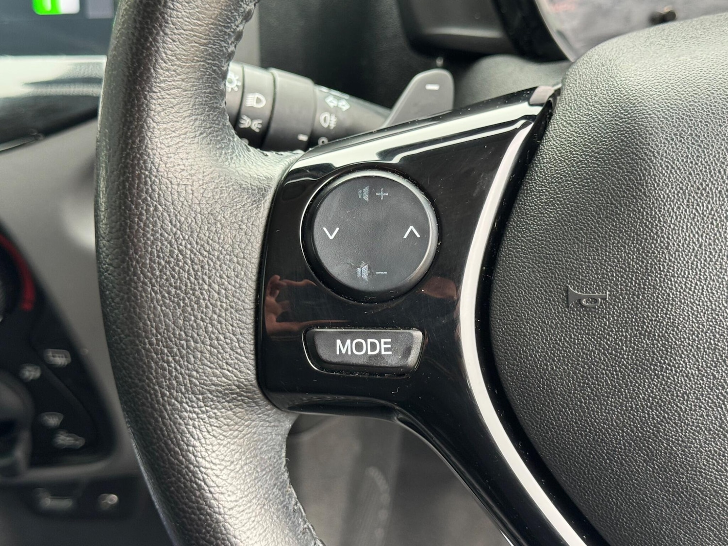 Used Peugeot 108 2018 for sale - 76282948: Photo 28