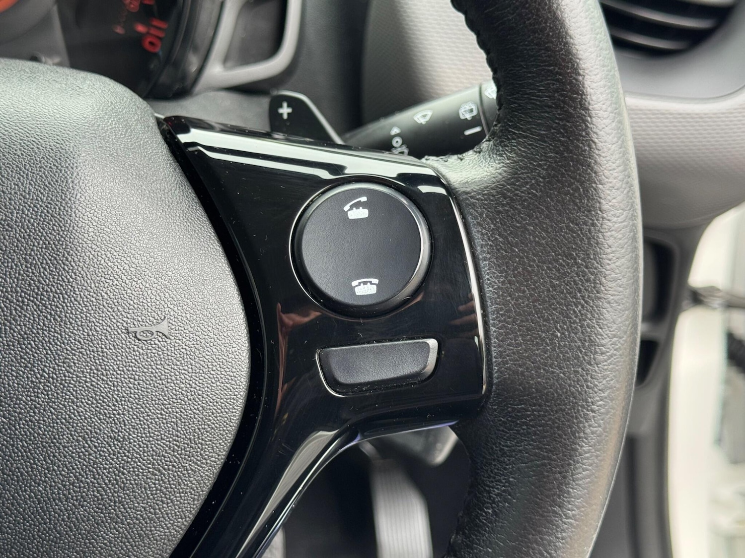 Used Peugeot 108 2018 for sale - 76282948: Photo 29