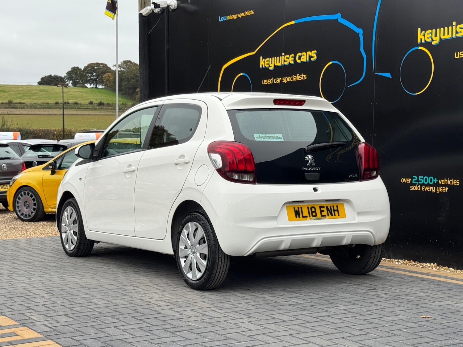 Used Peugeot 108 2018 for sale - 76282948: Photo 3