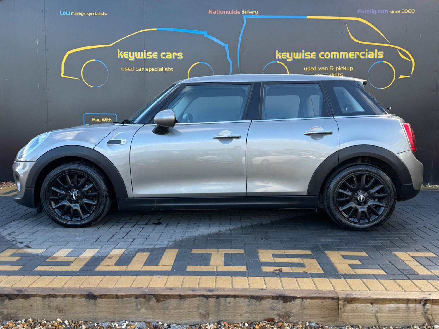 Used MINI Hatch for sale - 76613132: Photo 2