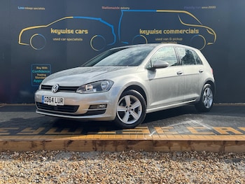 Volkswagen - Golf