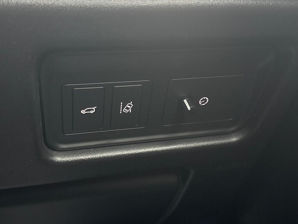 Used Land Rover Discovery Sport for sale - 77753990: Photo 40