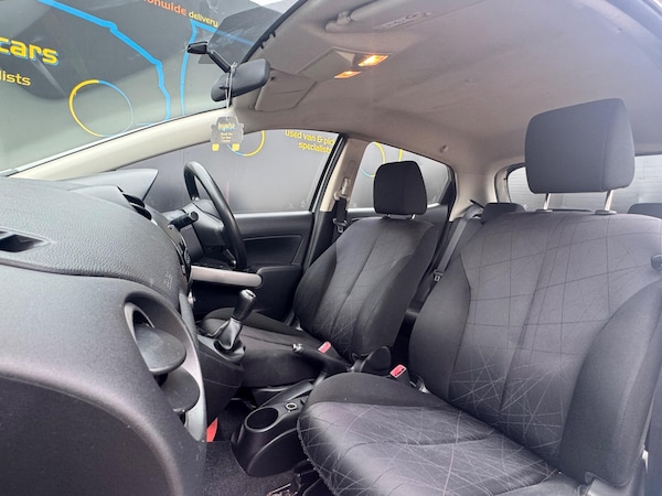 Used Mazda Mazda2 2014 for sale - 76259874: Photo 15