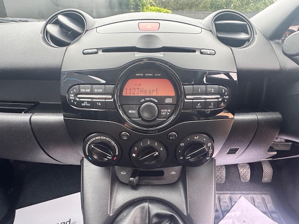 Used Mazda Mazda2 2014 for sale - 76259874: Photo 24