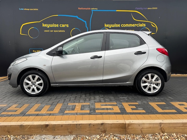Used Mazda Mazda2 2014 for sale - 76259874: Photo 2