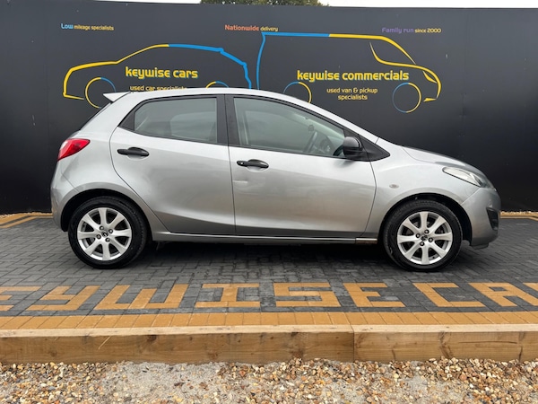 Used Mazda Mazda2 2014 for sale - 76259874: Photo 8